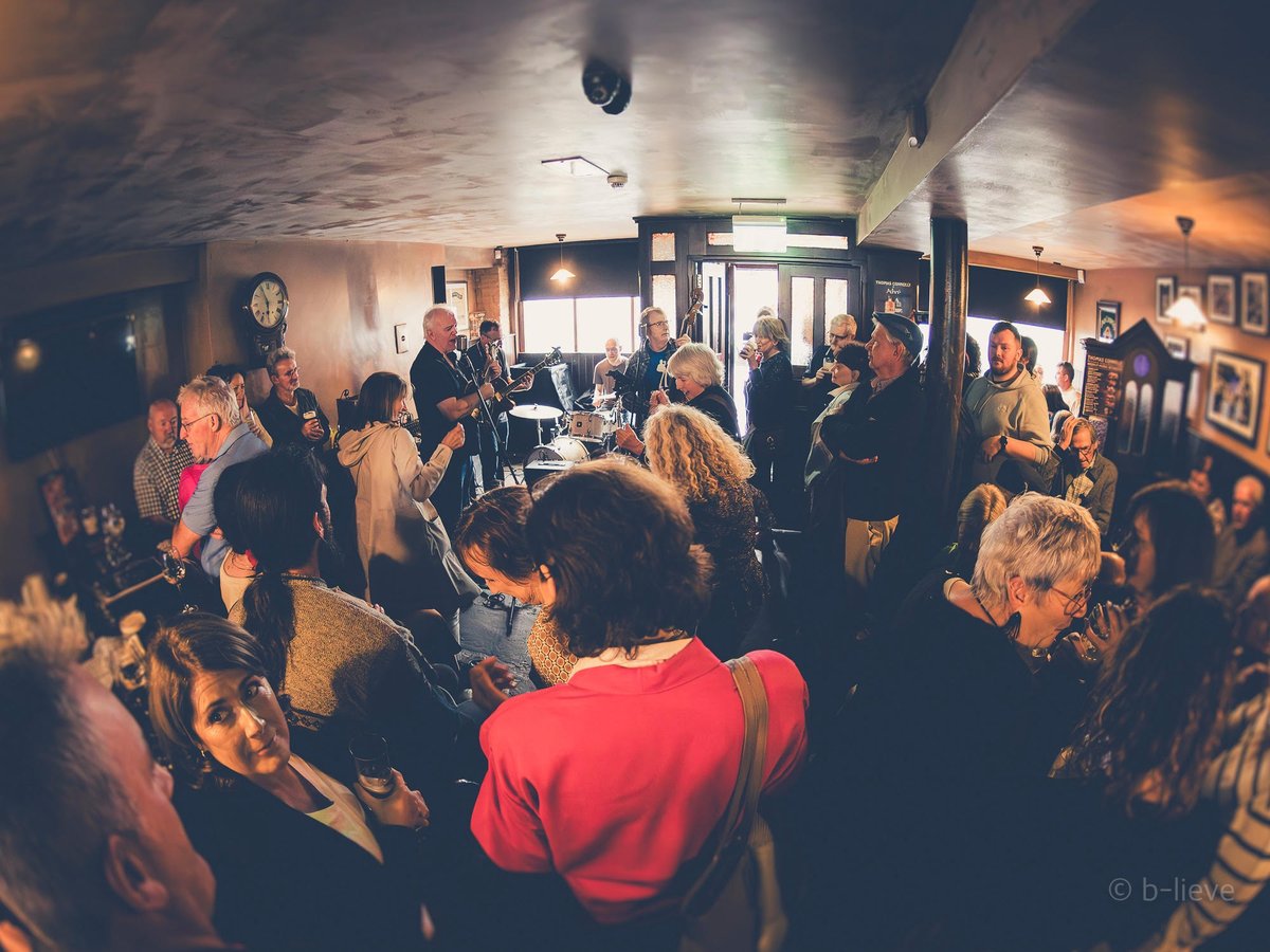 The Sligo Jazz Festival is back from 23-28 July! 🎷 Catch the Old Market Street Swing Band on the 25th at 5:30 PM at Thomas Connolly Pub, featuring Sligo legend Gerry Grennan. Enjoy western swing &amp; gypsy jazz. Don't miss it! 🎶  #SligoJazzFest