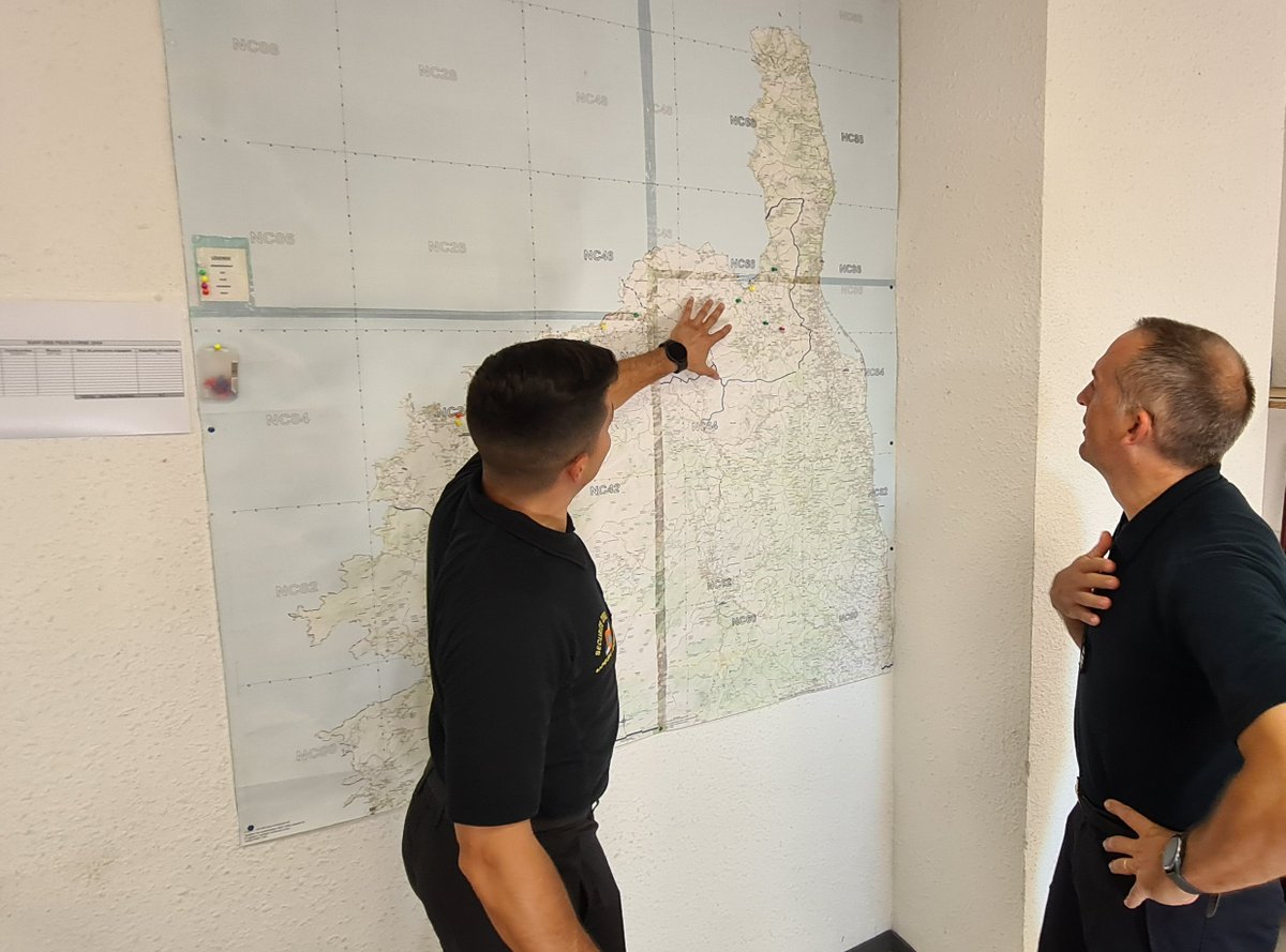 UIISC5CORTE's tweet image. Le @CDC_UIISC5 a rencontré nos camarades de l&apos;@Uiisc7 déployés en Haute-Corse en renfort des moyens du @sis_2b pour la lutte contre les feux de forêt.