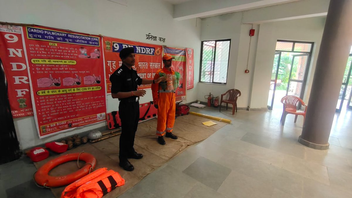 09NDRF's tweet photo. Community #Awareness Programme was conducted at Block #Argora, Distt- #Ranchi (JH)
CO and #Block Staffs have participated and got benefitted.
@BiharDMD
@NDRFHQ
@ndmaindia
@DC_Ranchi
@RanchiPIB
@ZeeBiharNews https://t.co/lGo4qkBSnn