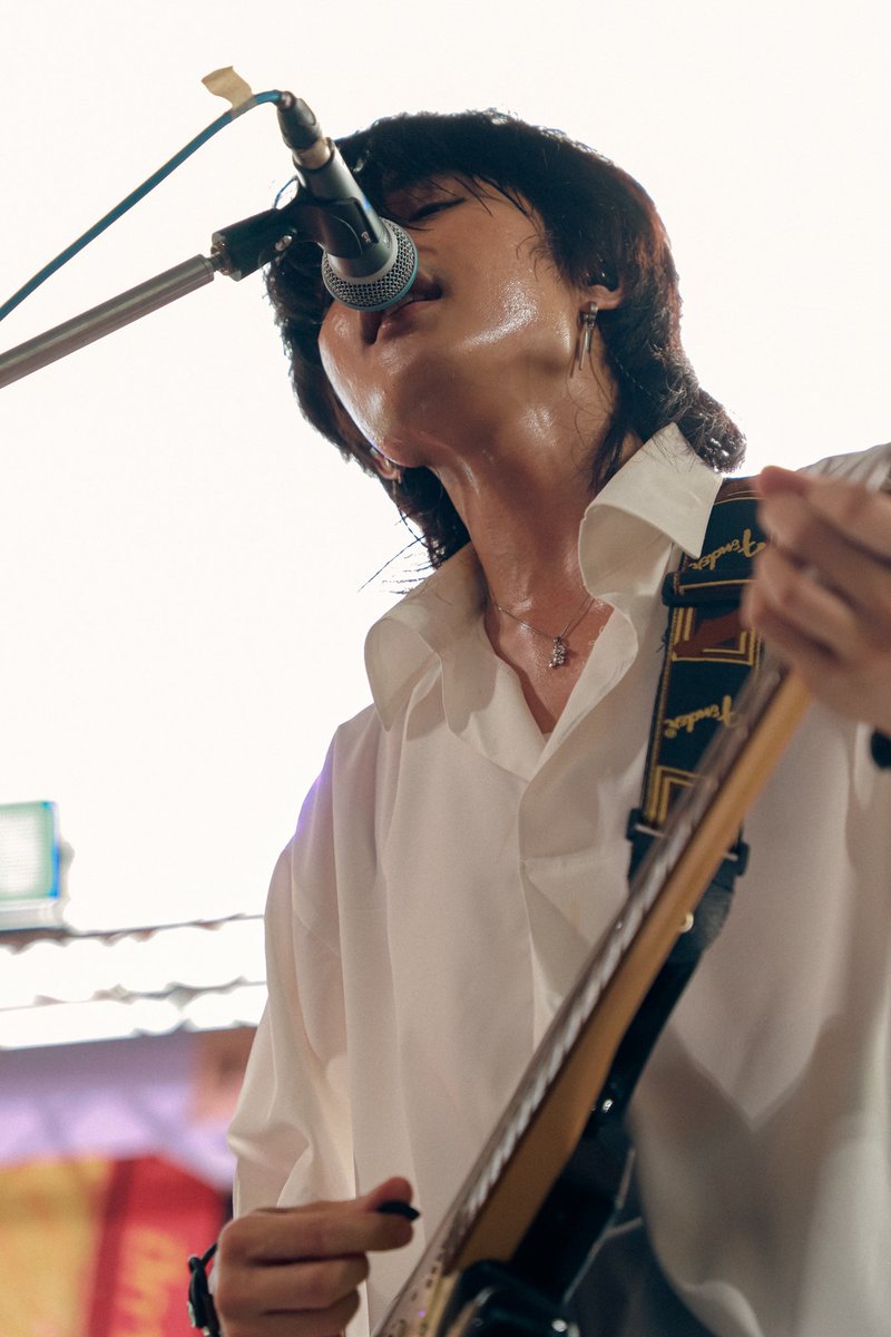 JohnNattachot's tweet photo. โรงเรียน วัดพุทธบูชา มันส์มาก!! 🔥🎸🤘🏻

#TeroMusicXWarnerMusicThailand
#TeaPlus 
#TeroMusic #WarnerMusicThailand 
#คอนเสิร์ตศาสตร์
#WayferRecords 
#johnnattachot #จอห์นณัฎฐโชติ https://t.co/xlMZi0GeOF