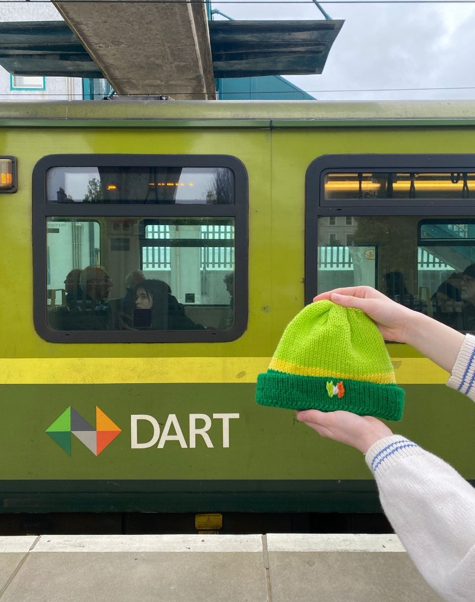 Siobhán O'Reilly (@siobhanoreilly_) on Twitter photo <a href="/IrishRail/">Iarnród Éireann</a> <a href="/upcycle_ireland/">The Upcycle Movement</a> Getting a photo of the dart with a hat I made for myself inspired by the carriage colours 😊🧶
#DART40 <a href="/upcycle_ireland/">The Upcycle Movement</a> <a href="/IrishRail/">Iarnród Éireann</a> <a href="/upcycle_ireland/">The Upcycle Movement</a> Getting a photo of the dart with a hat I made for myself inspired by the carriage colours 😊🧶
#DART40 <a href="/upcycle_ireland/">The Upcycle Movement</a>