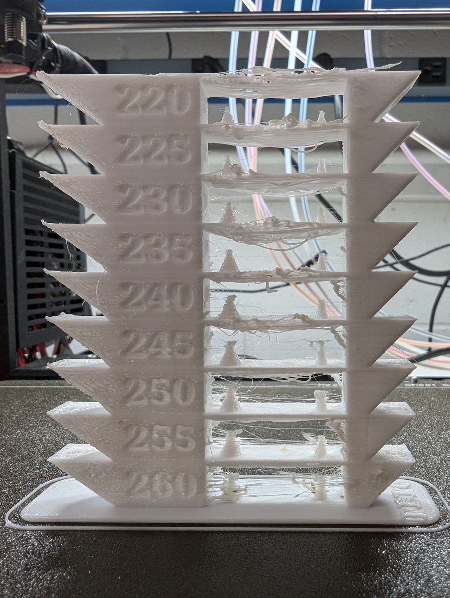 When you run a temperature tower just to find out that your PETG is probably actually just damp.