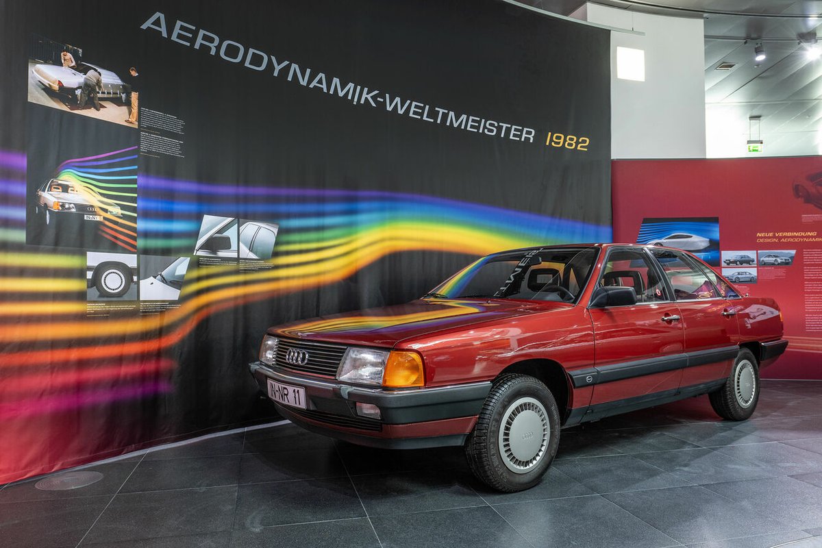 GermanCarForum's tweet photo. #audi #audimuseum #audi100 #windschnittig #formvollendet Audi wrote engineering history in 1982 with the Audi 100. With its drag coefficient of 0.30, the third-generation Audi 100 was the... https://t.co/t6k7XEGEzl https://t.co/dhzFhsdgxN