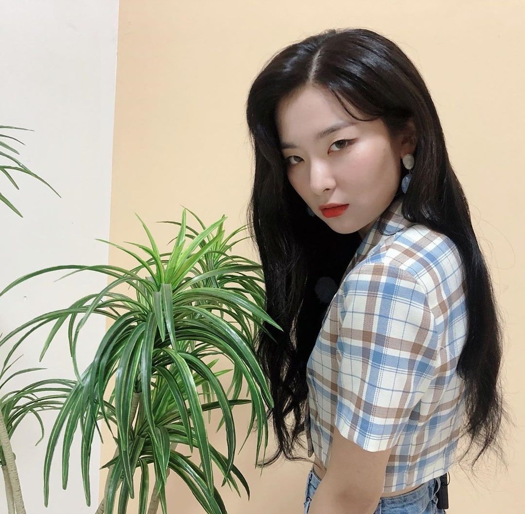 Tenía que llegar temprano y bien guapa a este #𝖉rəᥲ𝚖𝚜𝑜𝕞ŋ𝒊𝐚展示 donde me prometieron uno de los shows más icónicos así como también dedicarme solamente a mí del #𝖇𝖗𝖊𝖆𝒌𝖎𝖓𝐠·𝕠uτ𓄼mρ3.

𝕤𝐭raw𝐛ērry 𝐦𝕚𝐥𝚔 𓈒 🥛˚⁎ #𝕝ucifer