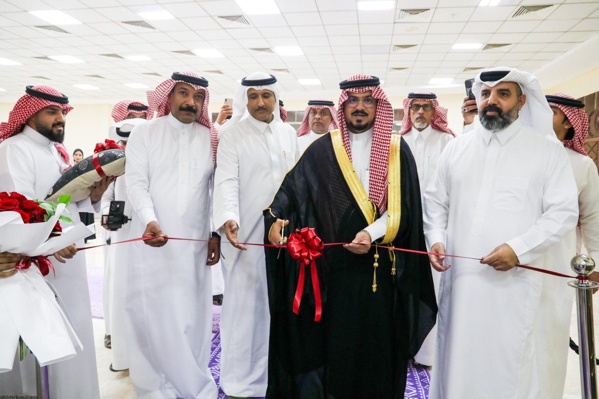 akhbrkm's tweet photo. أمين منطقة الباحة يفتتح معرض الفنون التشكيلية ( صيفنا فن )
 https://t.co/cPzvOZZ7pR https://t.co/8OgkfwHqFD