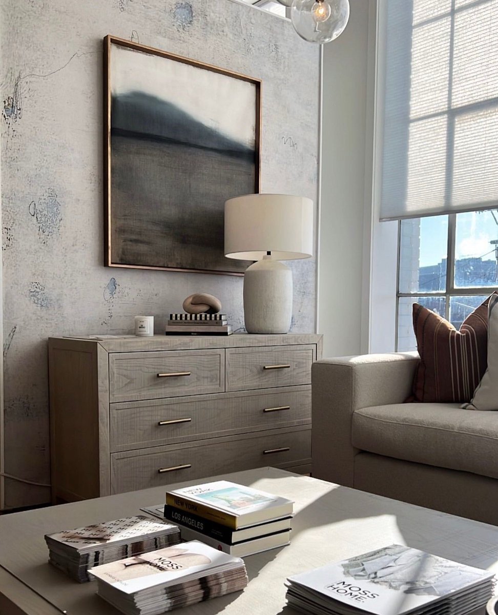 FlowDecor's tweet image. Love everything about this room..

💡 Sarah Table Lamp

Design by @codarus
📸 @charleycodarus