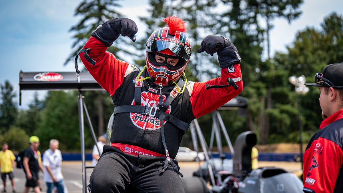 larkinracing's tweet photo. 1 amazing weekend in the books.  Can't wait till the next one.
#trevorlarkinracing #nhra #dragster https://t.co/bh3SbyueVU
