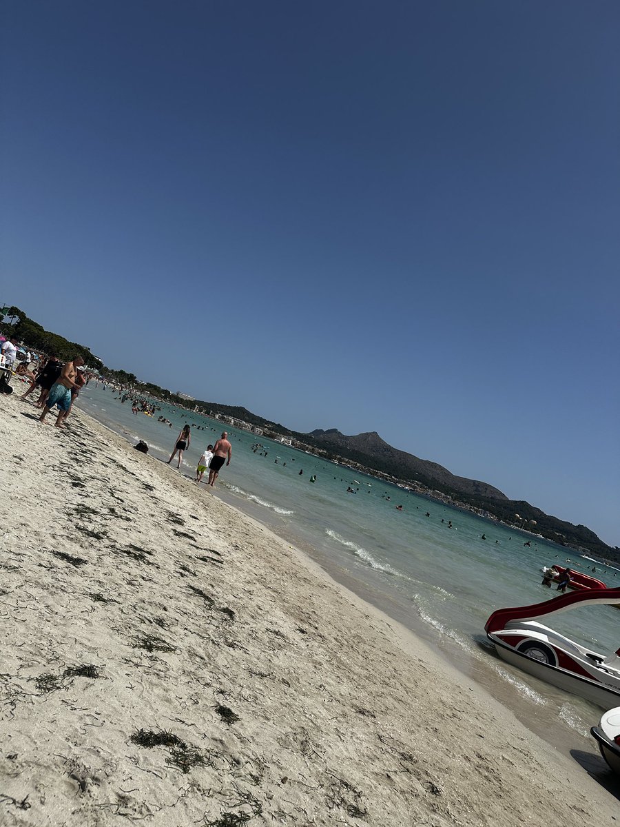 RMN_Chandni's tweet photo. Heading back to work tonight after a much needed week long holiday in Alcúdia! Spending time with family, not thinking about work and having some fun in the sunshine is so important for relaxation and to reset &amp; recharge ☺️🏝️☀️🇪🇸❤️✨ https://t.co/9OWMKAho4o