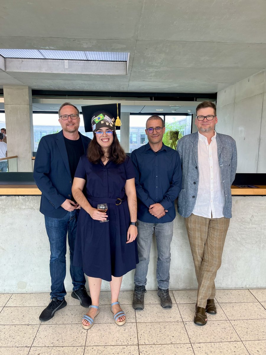 🎓Isabella de Sousa Gonçalves hat am 17. Juli erfolgreich ihre Promotion zu Frames und Wirkungen von Migrationsberichten abgeschlossen. Wir gratulieren herzlich zu dieser hervorragenden Leistung! 🎉

👉ifp.uni-mainz.de/2024/07/22/isa…
