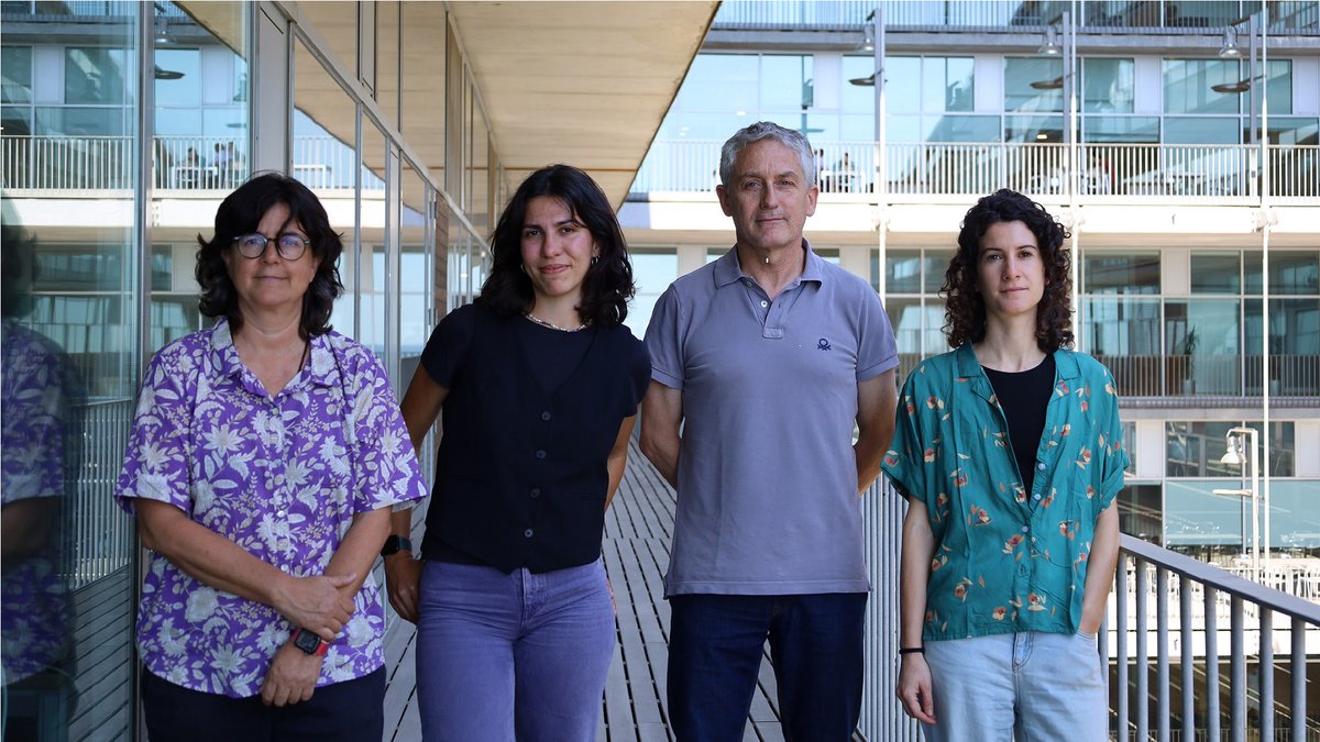 Microproteínas para generar vacunas 💉contra el cáncer de hígado.

🎯Estas pequeñas proteínas podrían activar nuestro sistema inmunitario y atacar las células cancerosas. 
🤝Un estudio realizado por grupos del <a href="/HMar_research/">HMar Research Institute</a> y <a href="/UPFbiomed/">UPF Medicine and Life Sciences</a>.   

🔗ellipse.prbb.org/es/microprotei…