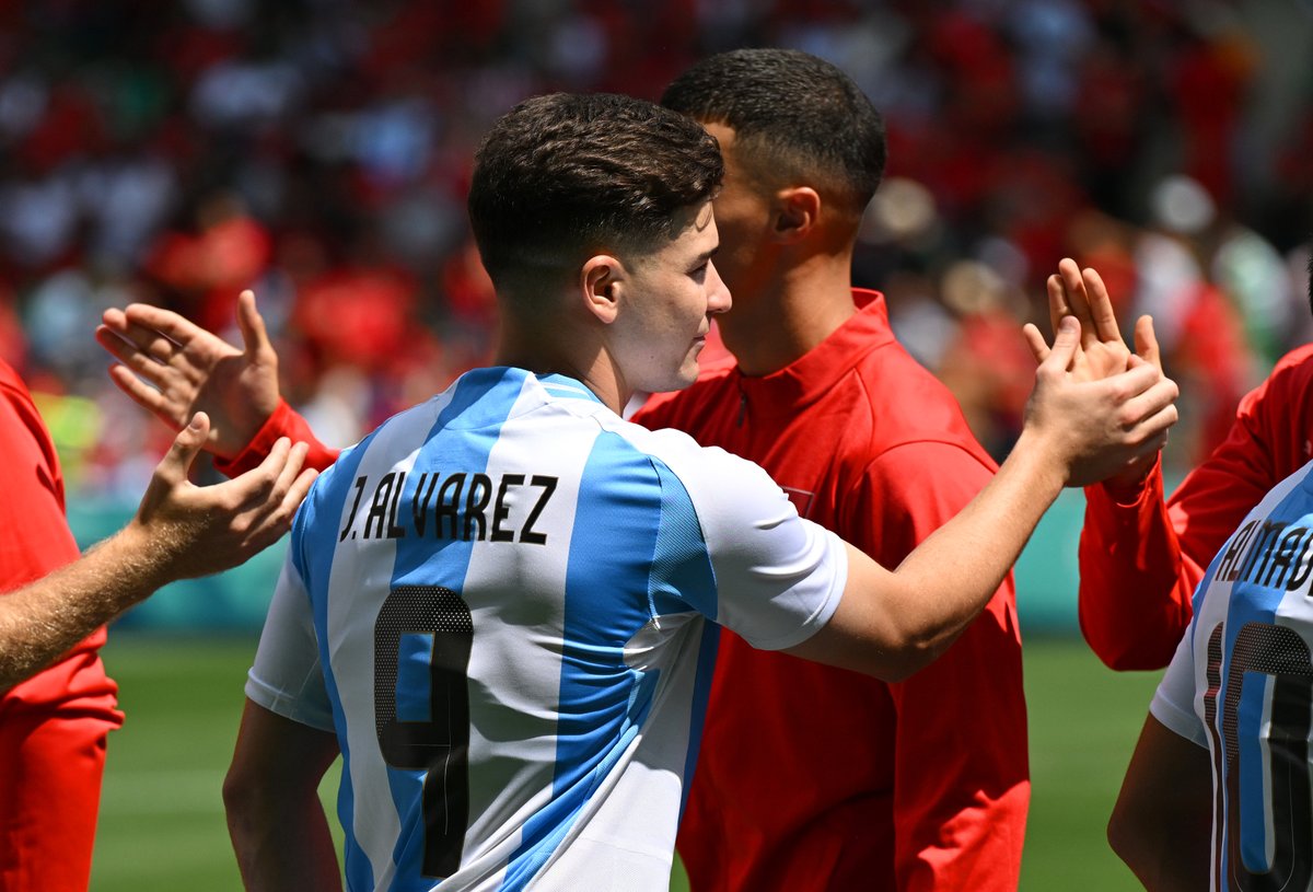 juegosolimpicos's tweet photo. 🇦🇷 Campeón de la @CopaAmerica 🏆
🇪🇸 Campeón de la @EURO2024 🏆

¡Qué bueno que llegaste, @Paris2024! ⚽️

#JuegosOlímpicos #Paris2024 https://t.co/Ruk5jPuCKH