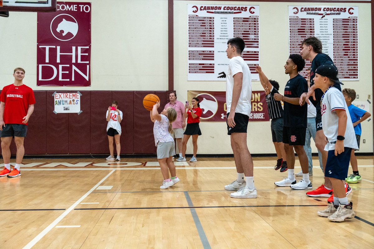 Davidson Basketball tweet media