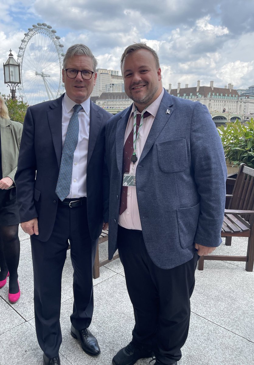 Pleased to meet with the Prime
Minister <a href="/Keir_Starmer/">Keir Starmer</a> today - I took the opportunity to raise with him the need for planning reform, ensuring communities are involved in planning process (including local plan) and how public services in #Norfolk need investment