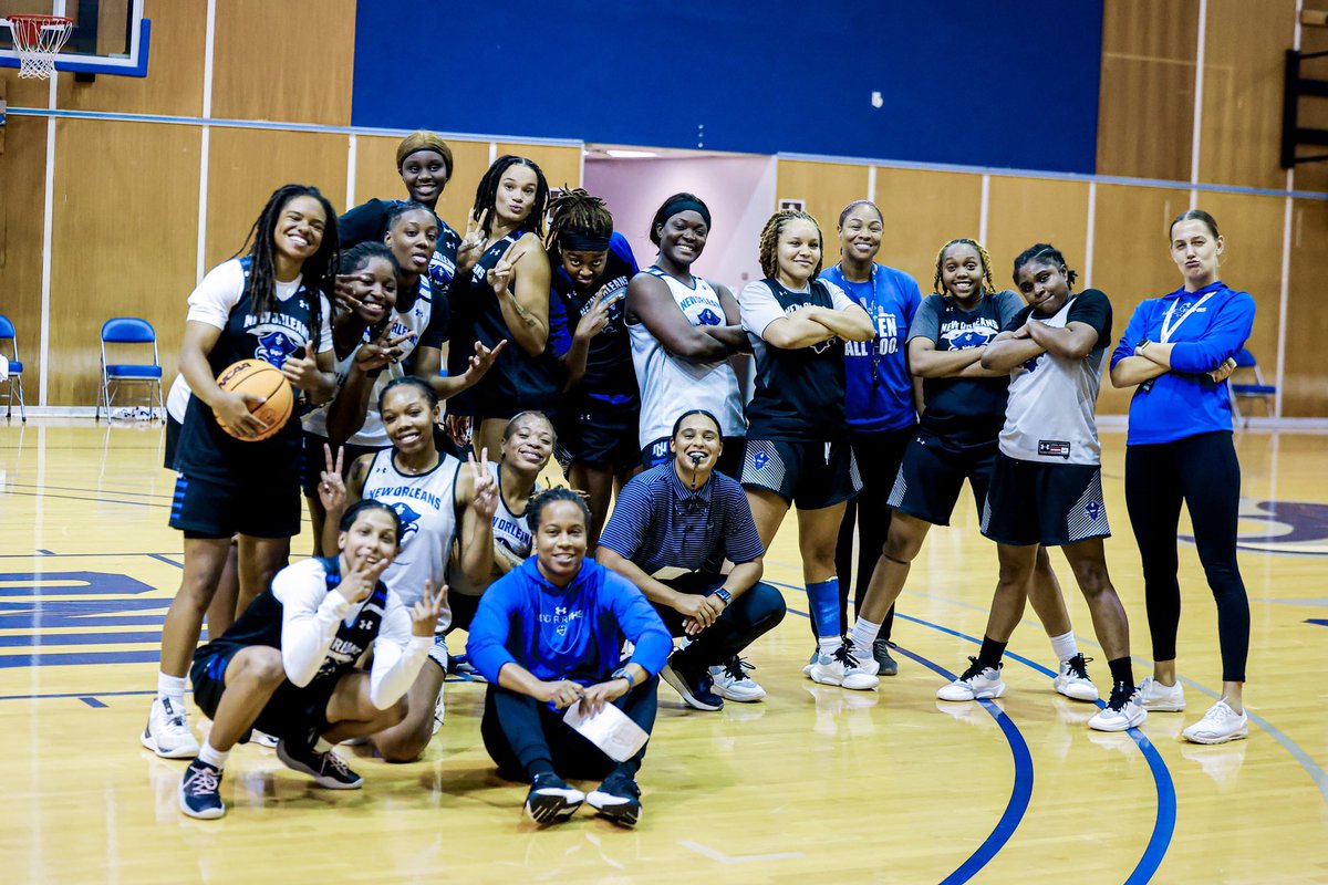 Coach White tweet media