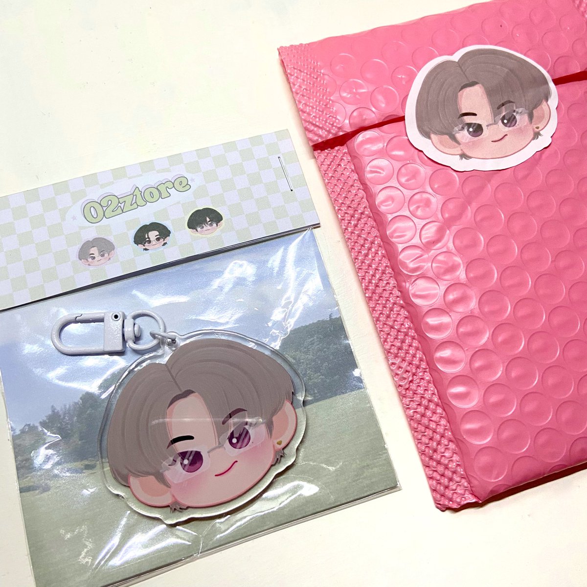 pjayspecs's tweet photo. ꒰💌꒱ — #pjaymails ✿

hi po @lovehe3jay, jay keyring arrived nung tuesday! thank you so much po for this 🥹🤍 current fav keyring since it’s like my username huhu ><

꒰💝꒱ — #tinnchu https://t.co/oraLMAAQND