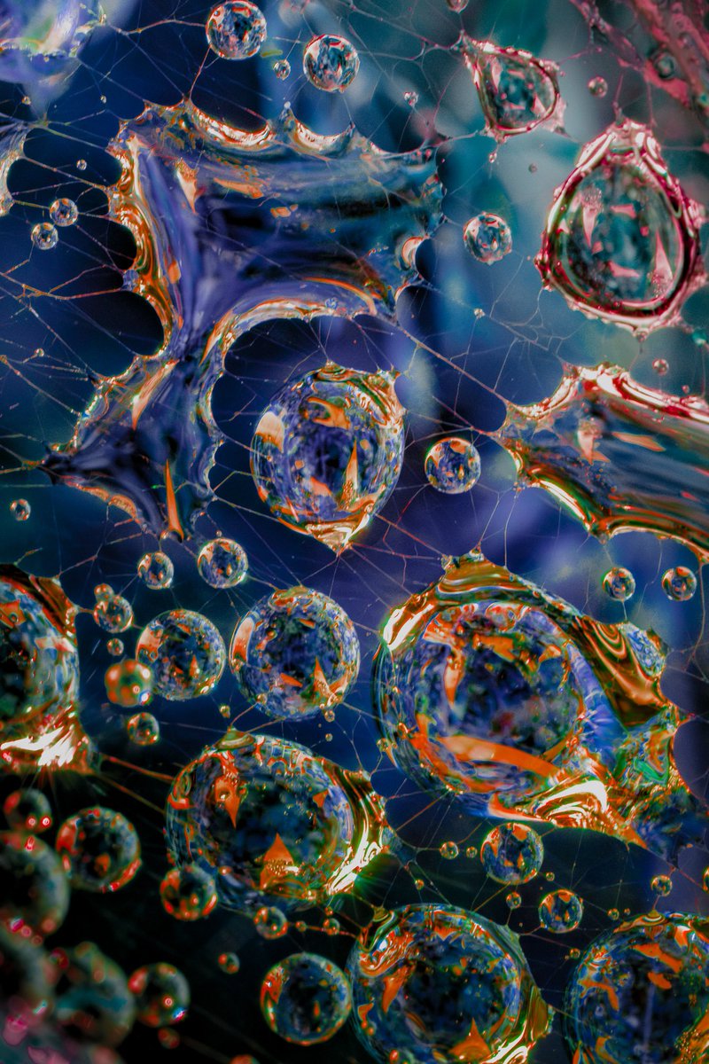 Interconnected 💧-💧-💧