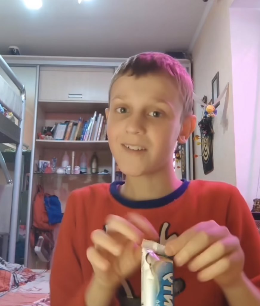 Дорогие друзья, ситуация такова и больше никакова: мы с псовыми должны в сентябре съехать на новую точку. В связи с чем - ИЩЕМ ДОМ ✨
Двухкомнатная квартира, в идеале 55-60к+КУ. Мы любим наш СВАО и рыжую ветку, но рассмотрим любые варианты. 
За распространение плюс в карму❤‍🔥