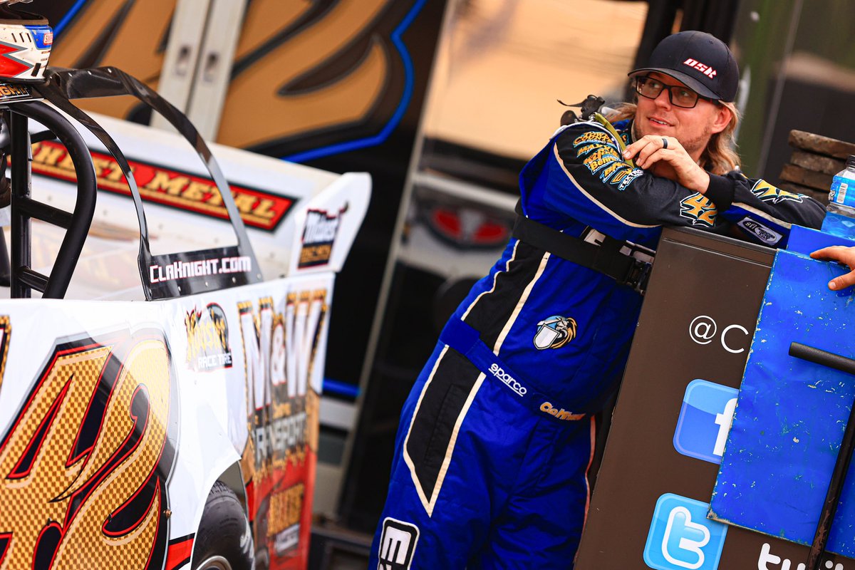 HuntTheFrontSDS's tweet image. .@ClaKnightRacing and Jeff Smith currently ride 11th and 12th in the point standings at the halfway mark of the 2024 season. 📊 

Both Carolina drivers plan to make the haul to Duck River Raceway Park for the Deep Fried 75! 🦆