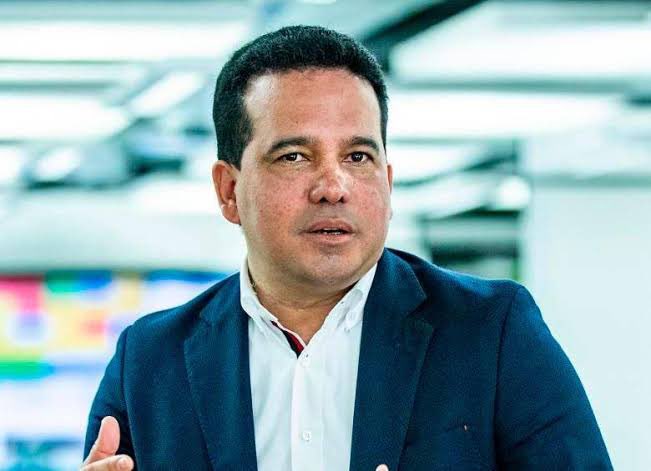 CathyJuvinao's tweet photo. Pasa el tiempo, el señor Olmedo da uno que otro dato, pero nada que habla sobre uno de los congresistas más importantes detrás de la UNGRD: Carlos Andrés Trujillo, principal aliado del presidente Petro en el Partido Conservador. 

Falta mucho por saberse. Aún hay mucho ‘tapao’. https://t.co/DY9FIdAu0n