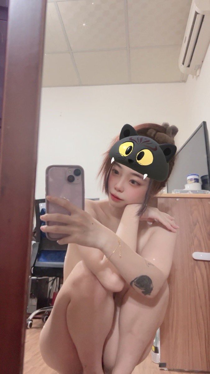 miyaaiaa's tweet photo. 颱風天  該幹嘛呢💦💦💦
#台中 #約 #按讚留言私訊 #要搶名額要快😝 #逾時不候 https://t.co/pmNdBg58HS