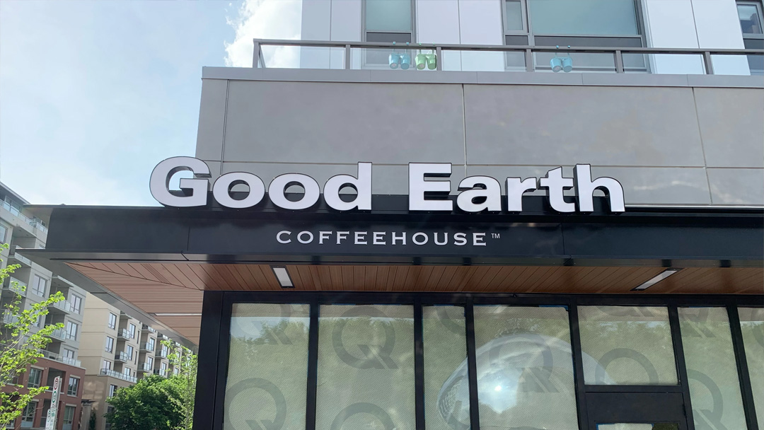 SignaramaCanada's tweet image. Did you know that 66% of shoppers have had a poor opinion of a business because of its signage? Your signage is your calling card! Signarama pros can help with any aspect of your sign update! #signaramacanada #signdesign #signupdate bit.ly/3HpZ6Ip