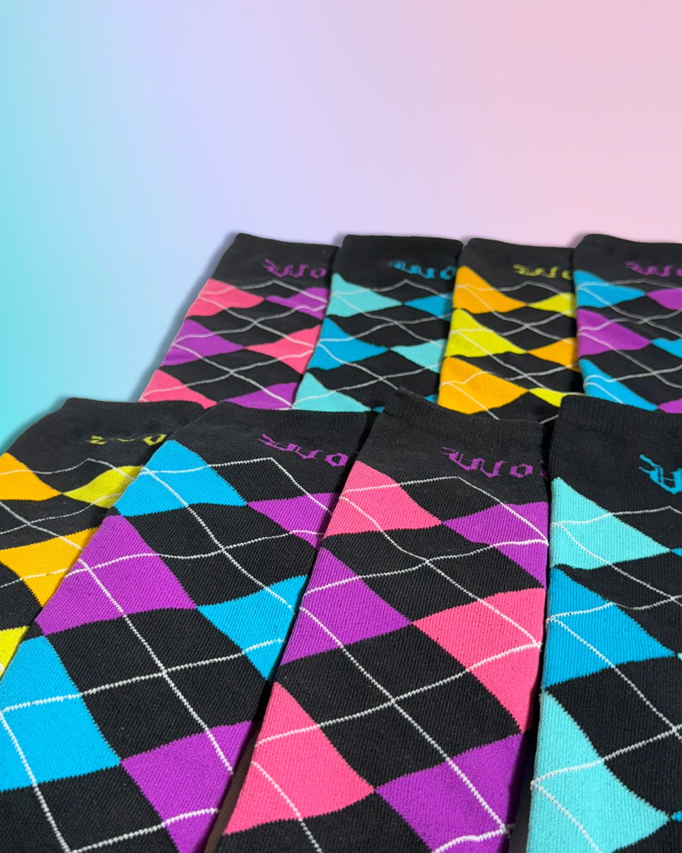 MoxySocks's tweet photo. Looking to add a preppy pop of color to your outfit? We got you! Shop our argyle socks and BOGO 50% off just in time for back-to-school season! 🍎🎓✏️ No code needed. https://t.co/ogUcMTTXqk