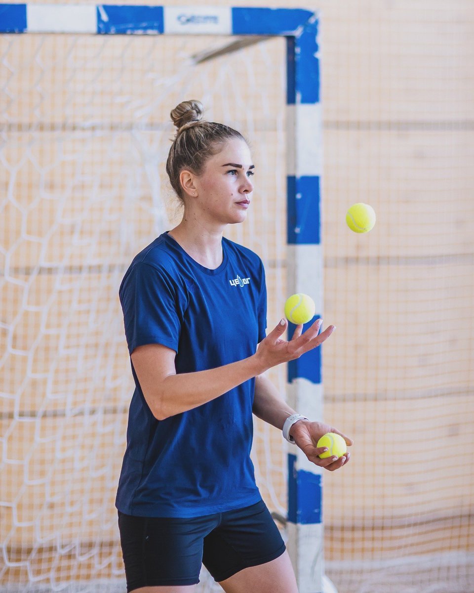 whccska's tweet image. Провели тренировку на гандбольной площадке 👌🏼