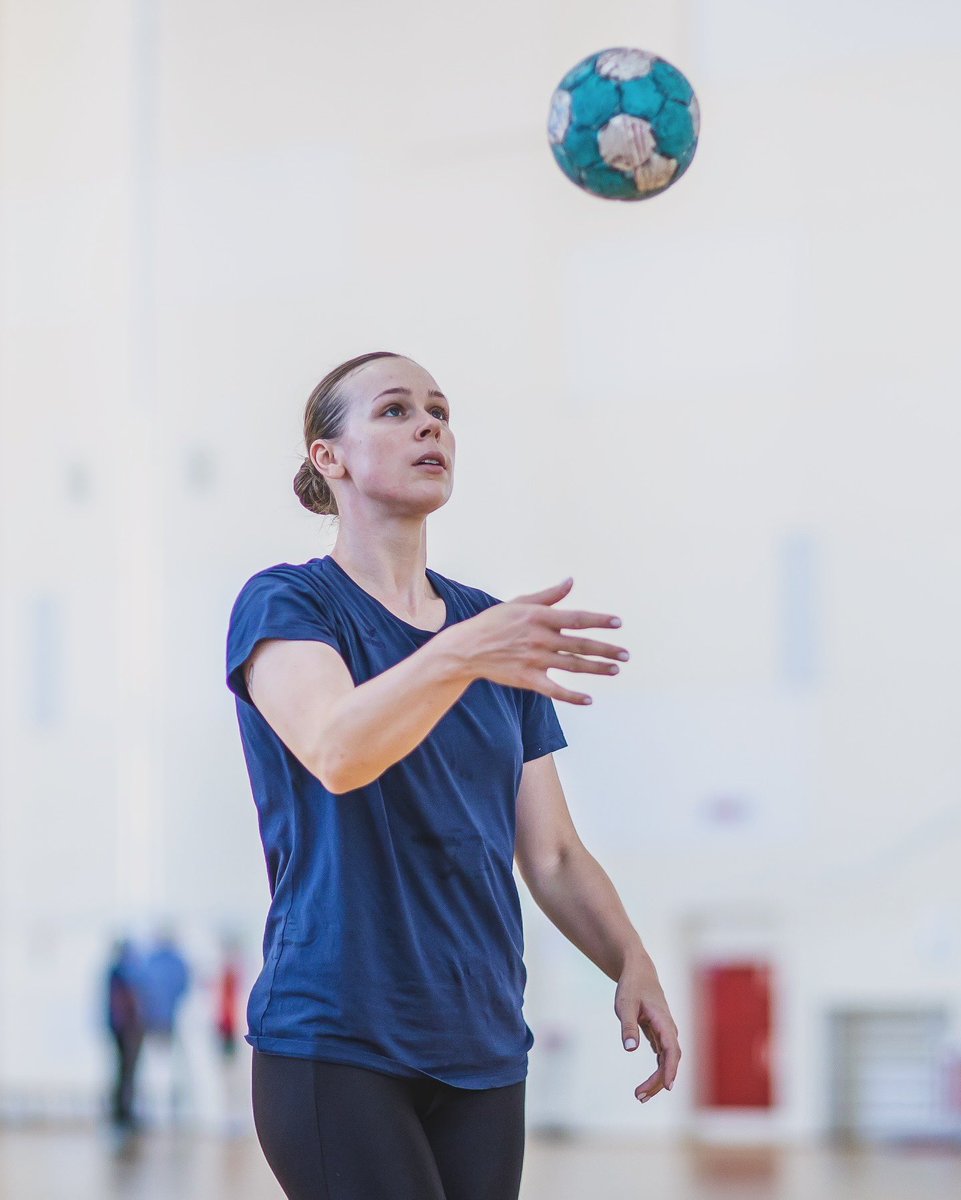 whccska's tweet image. Провели тренировку на гандбольной площадке 👌🏼