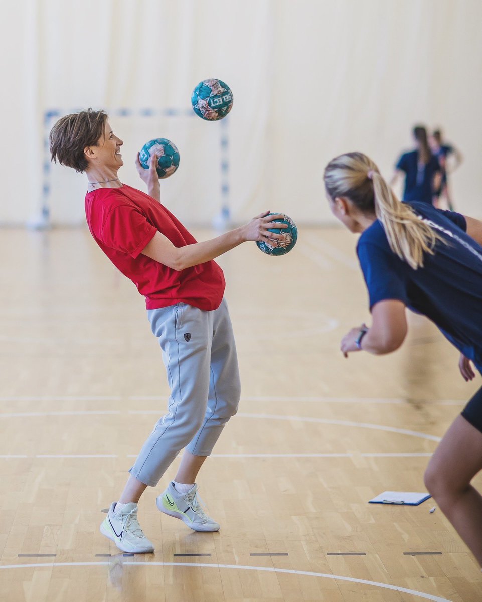 whccska's tweet image. Провели тренировку на гандбольной площадке 👌🏼