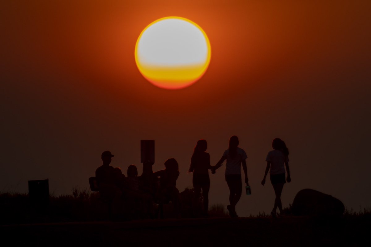 All this smoke in the sky makes for some fire sunsets in #Colorado #cowx #coloradowesternslope