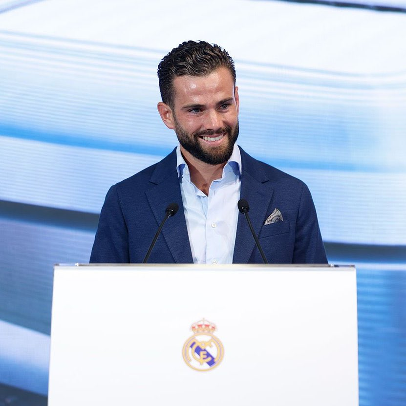 MadridSports_'s tweet photo. Esta sonrisa está llena de orgullo, del trabajo bien hecho, de pertenencia. 

Más allá de ser el jugador con más títulos de la historia del club, eres un modelo a seguir, canterano, madridista y capitán. 

Gracias por todo, @nachofi1990 https://t.co/bJtAAlGBy4
