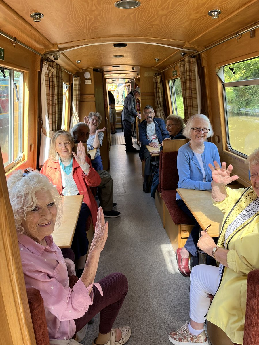 Tweedsmuir residents #MuirLiving enjoying their day out on the Shropshire Union canal courtesy of  Wirral Community Narrowboat Trust and a stop off for lunch at the Shady Oak Tiverton we couldn’t have hoped for better weather a wonderful day <a href="/MuirGroupHA/">Muir Group Housing Association</a>