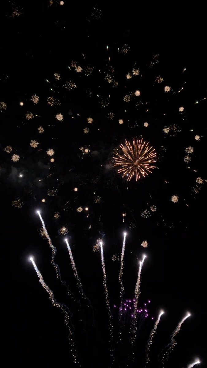 _rui_06's tweet photo. #花火
#真駒内駐屯地夏祭り https://t.co/NYlJRM0jF9