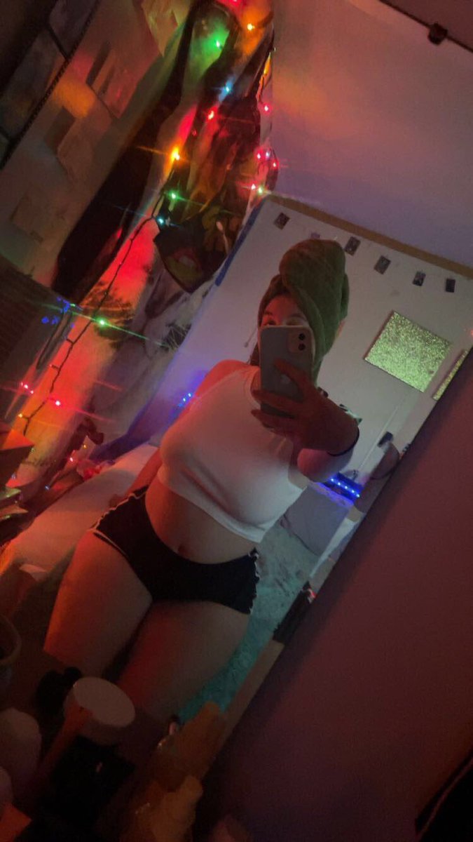 Emahliec01's tweet photo. Click the link in my bio 🌶️ 👀 https://t.co/j4lvs4xQVK