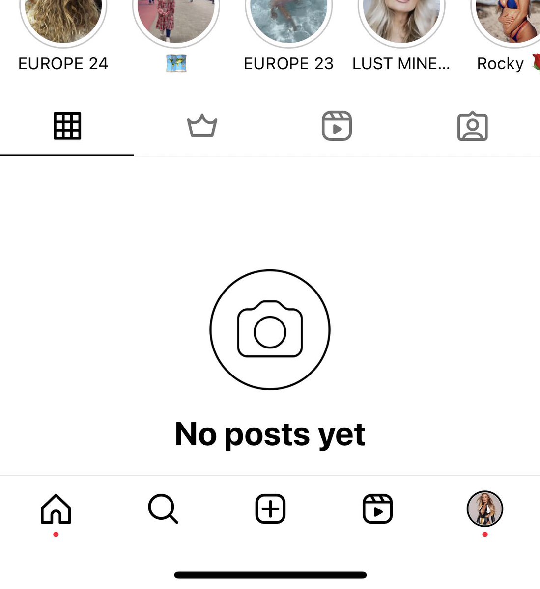 Brookeevers's tweet photo. @instagram hey IG! I have no idea why but this is all I see on my profile! Is there a reason for this??? https://t.co/uQuRXJq69f