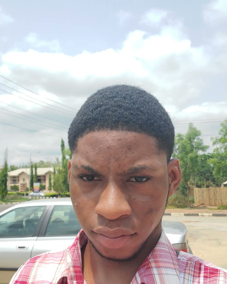 daahneil's tweet photo. Chasing degree wey no wan gree all summer ✨️😪.

#daahneil #X #Unizik #Zikite #Unilife #university #college https://t.co/d7SGEEZbe6