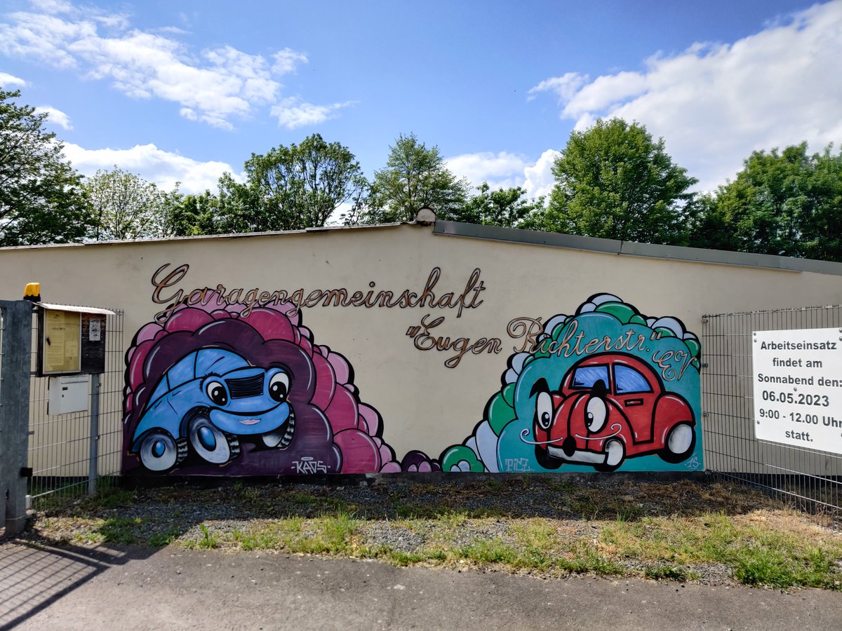 Unser neues Blog zu #Garagen als Kulturorten füllt sich so langsam (und ist offen für Einreichungen):

Neu dabei:
1 Beitrag von <a href="/bretschneider_u/">uta bretschneider</a> zu Garagen als #LostPlaces: garagen.isgv.de/2024/07/02/ung…

1 Beitrag von Paul Meyer zu Garagenhöfen in #Erfurt: garagen.isgv.de/2024/07/24/ddr…