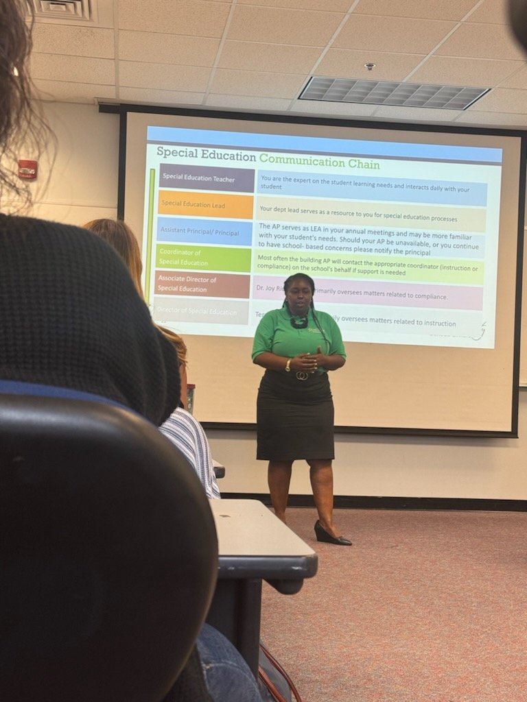 Lead_THop's tweet photo. Super excited to kick-off Day 1 of our new @YCSD Special Education Teacher Orientation!! We are committed to bringing a spirit of excellence to the important work we do! #LearningOnPurpose https://t.co/HHaSzC0VwJ
