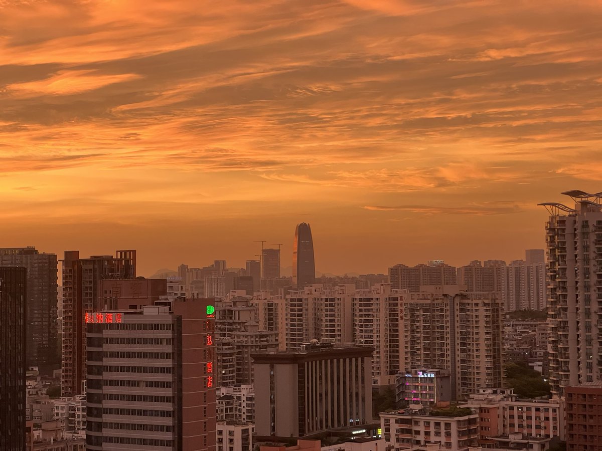 YogurtCap's tweet photo. 哎😮‍💨
這不值錢的世紀晚霞🌇 https://t.co/SuoMzOtZMk