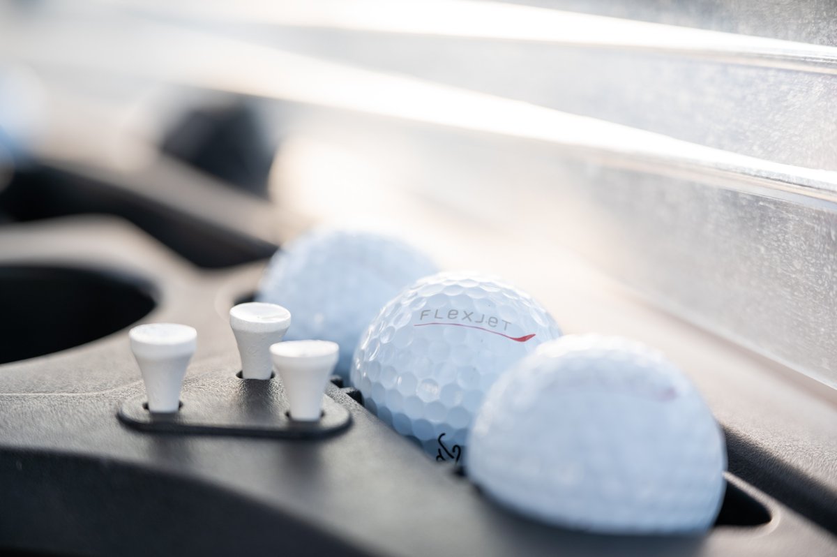 Flexjet's tweet photo. Never a need to rush a leisurely round of golf amidst rolling fairways and picturesque greens, when you are in control of your departure time. Learn more about private aviation as your ideal lifestyle accessory: https://t.co/415bKd2rpK https://t.co/cz5PHmLiSY