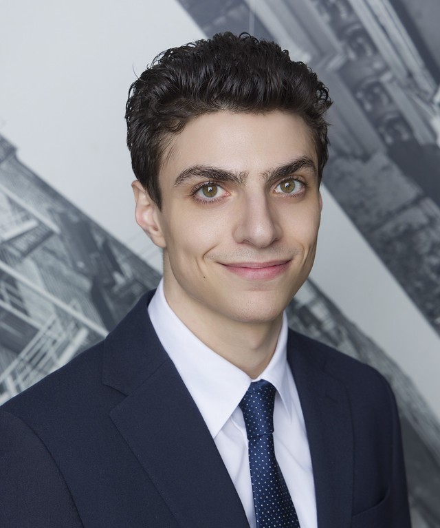 Walker Law is excited to welcome the newest member of our team, Robert Halperin who is an articling (intern) student!

To read more about Robert, please click here: tcwalkerlawyers.com/personnel/robe…. We look forward to working with Robert!