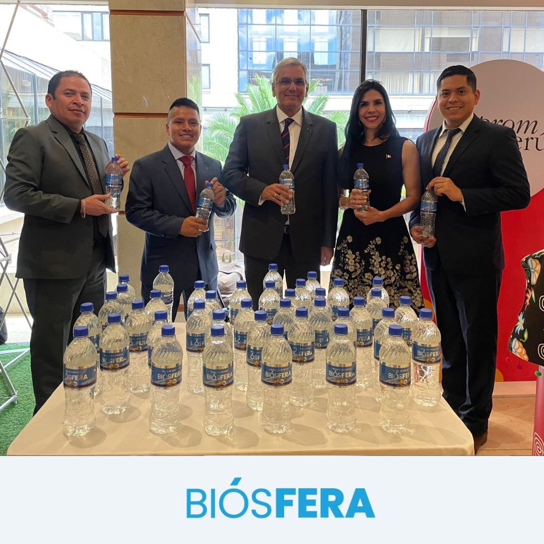 aguabiosfera's tweet image. Agua Biósfera presente en Quito, en el 203 Aniversario de la Independencia Nacional de Perú 🇵🇪

Agua pura de manantial, con oro y plata coloidal, se posiciona entre las grandes marcas.

📸Un recuento fotográfico de este cívico evento 

#Temblor #Supermaxi #aguabiósfera #perú
