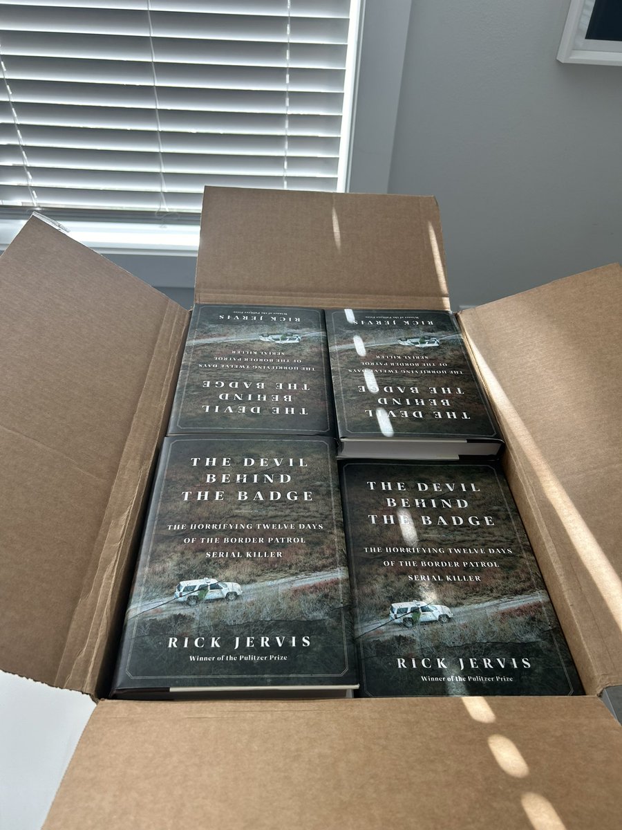 MrRJervis's tweet image. Big Day: Received early copies of my first book, THE DEVIL BEHIND THE BADGE. Four years of hard work & persistence packaged in a 296-page hardcover book. Out Aug. 6. Link in bio. #firstbookvibes