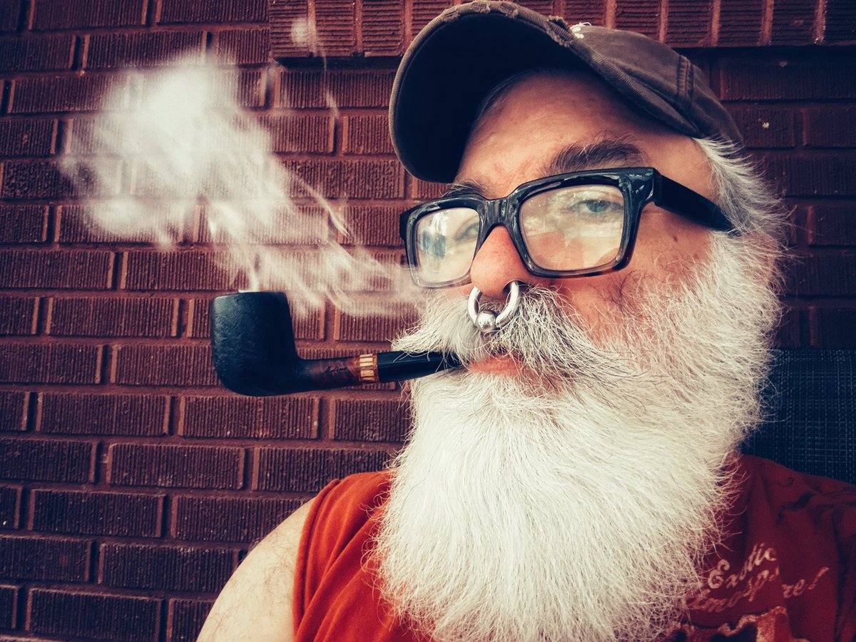 animbear's tweet image. Morning pipe.