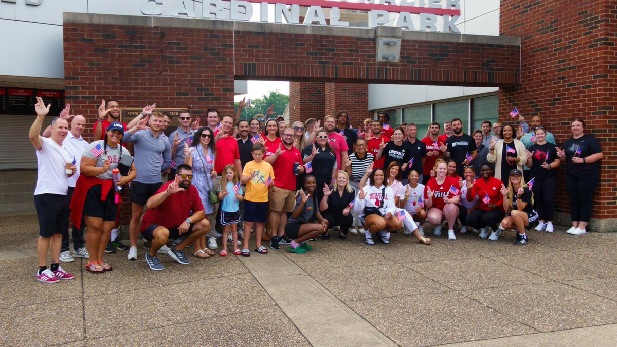 Louisville Athletics tweet media