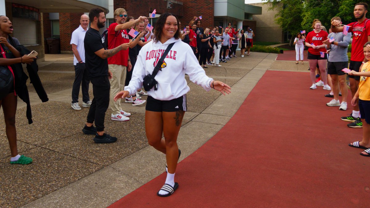 Louisville Athletics tweet media