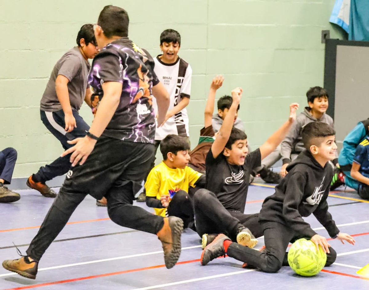 📢New research from <a href="/AccessSport/">Access Sport</a> and the University of Bath highlights the vital role grassroots sports clubs play in fostering community and belonging.

By emphasising engagement and inclusion, these clubs can drive social change and tackle inequalities.🌟

Read more 👉