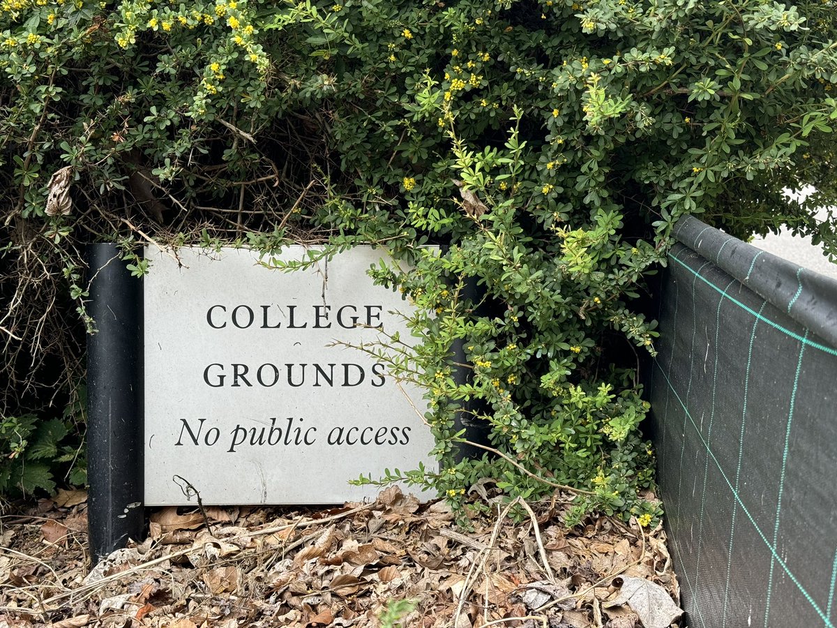 Never realised that the Yorkshire Sculpture Park was in the grounds of what was Breton Hall College, so taken by surprise today to stumble across a piece of HE history. Nice to see, 17 years after closure, the continuing signs of registrar-ial authority! 😉