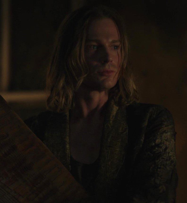 leticia22ma's tweet image. probably the hair length that i like the most