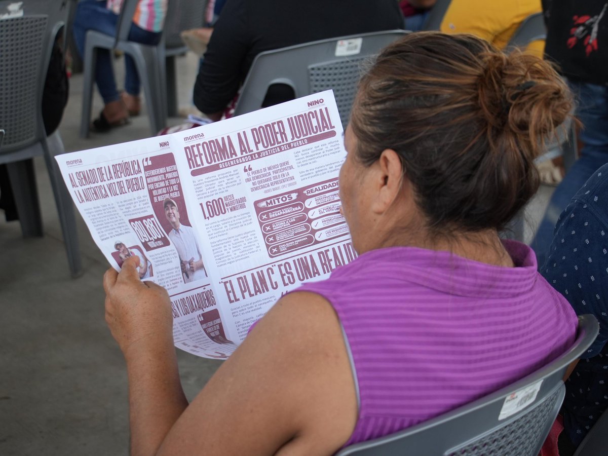Nino_Morales1's tweet photo. Una vez más visitamos San Francisco Ixhuatán, aquí coincidimos en que la mejor manera de eliminar la corrupción en el #PoderJudicial es democratizando su elección. El pueblo debe tener voz y voto en la designación de quienes administran justicia.

#JusticiaParaElPueblo https://t.co/uHNtH3yKxe